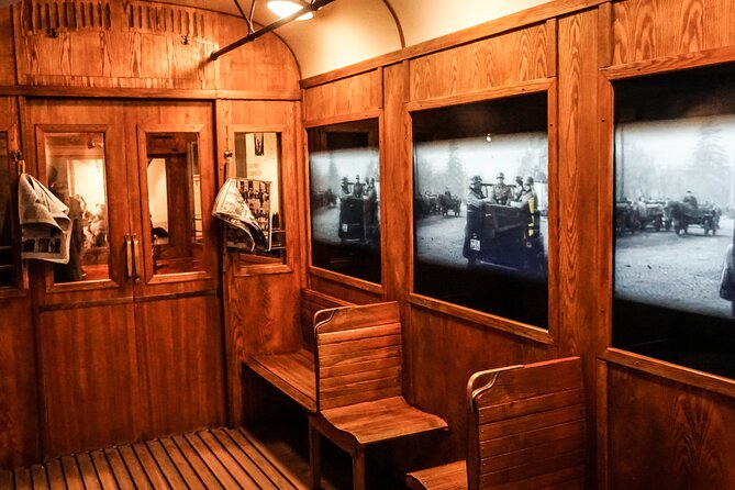Schindler's Factory Guided Tour - The 90-minute rhythm: reading time, narrow corridors, and how to slow down