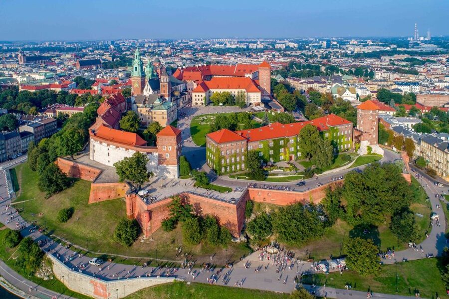Skip-the-Line Wawel Castle Chambers Private Tour - Skip-the-Line Wawel: what makes this tour feel efficient