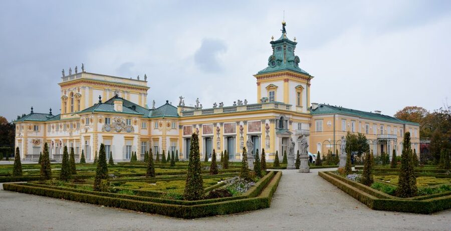 Skip-the-Line Wilanow Palace and Gardens Private Tour Warsaw - The gardens at Wilanów: French symmetry, roses, and courtyard time