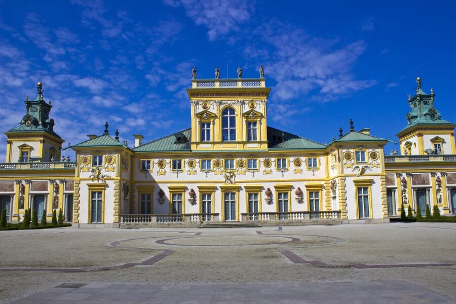 Skip-the-Line Wilanow Palace and Gardens Private Tour Warsaw - Getting there from Warsaw: meeting point vs pickup