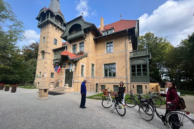 Sopot Private City Walking or Bike Tour with a local architect - Goyki 3 Art Inkubator and the Tower Villa’s spa-era logic
