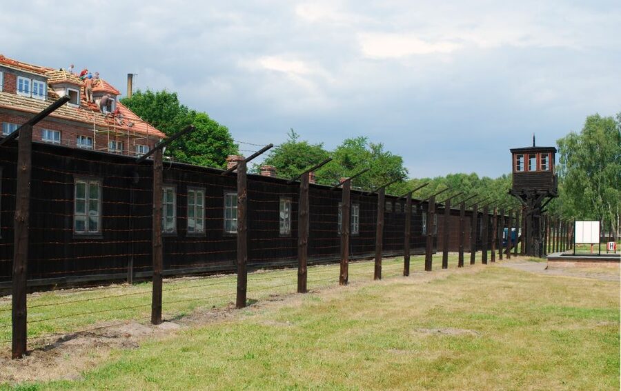 Stutthof Concentration Camp Private Tour with Transport - The Return Stop at the Baltic Sea Coastline