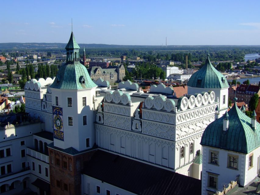 Szczecin: Medieval Old Town Private Walking Tour - Roman Catholic towers: Church of St. Wojciech inside