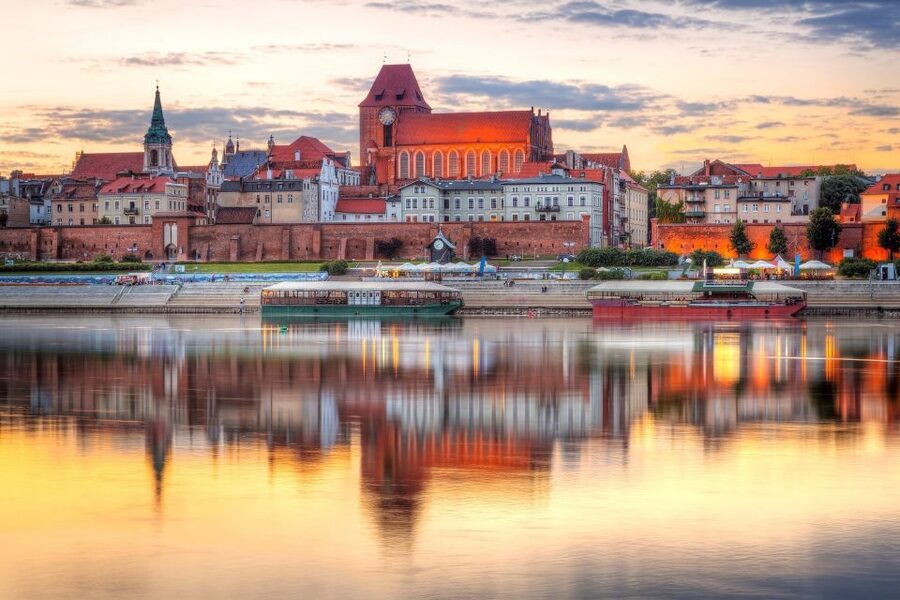 Torun Old Town Highlights Private Walking Tour - Vistula River Viewpoint, Then Cathedral of St. John the Baptist and Evangelist