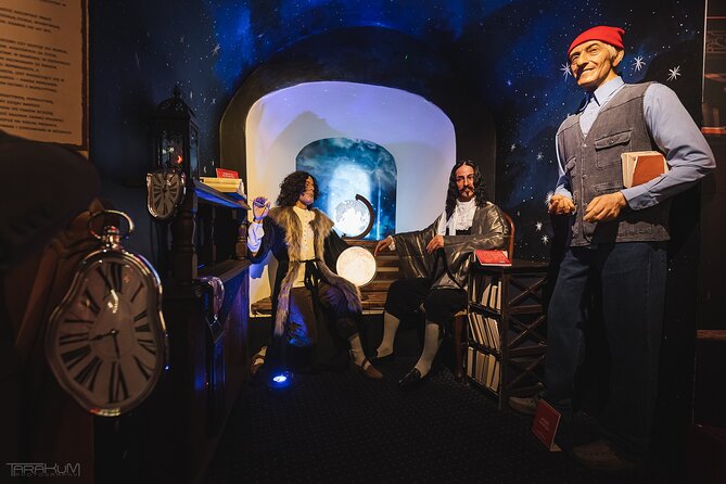 Tower of Secrets (Wax Figure Museum, Horror House and much More) - Horror House with included admission: how it helps and where it may disappoint