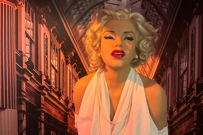 Tower of Secrets (Wax Figure Museum, Horror House and much More) - Wax Figure Museum: standout faces, mixed realism, and fast photo opportunities
