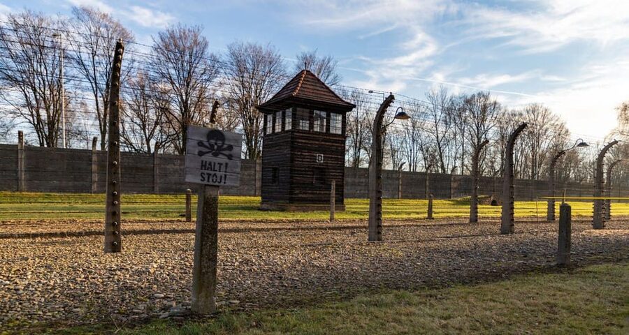 Vienna: Auschwitz Birkenau Full-Day Tour w/ Hotel Transfers - Auschwitz I: The First Camp You Need for Understanding