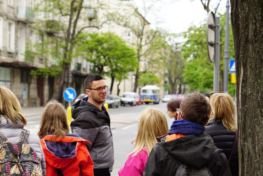 Warsaw: 2.5-Hour Dark Side - Praga District by a Retro Bus - Basilica of the Sacred Heart of Jesus: architecture that sharpens your focus