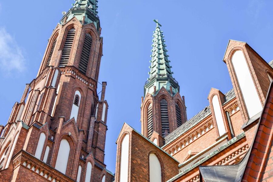 Warsaw: 2-Hour Praga Walking Tour - The Warsaw Zoo director rescue story: history with a human scale