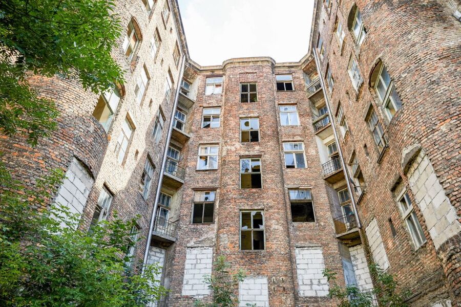 Warsaw: 2-Hour Tour of Daily Life in the Ghetto Warsaw - Monument symbolism and the Jewish Museum finish that actually helps