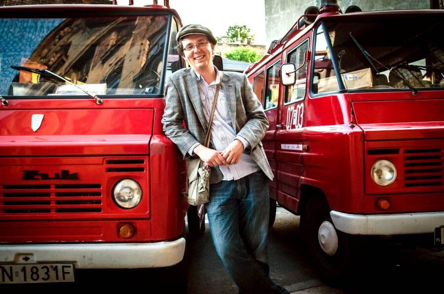 Warsaw: Behind the Scenes City Tour with Hotel Pickup - Who this tour is best for, and who should skip it