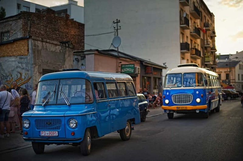 Warsaw: "Cheers on Wheels" Vodka Tasting Tour by Retro Bus - Key things I’d circle before you go