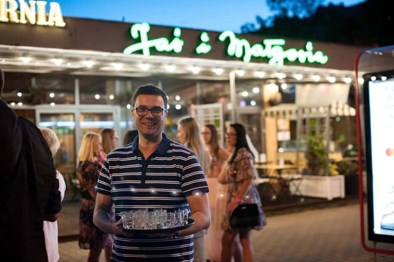 Warsaw: "Cheers on Wheels" Vodka Tasting Tour by Retro Bus - A retro Jelcz bus is the secret sauce for Warsaw vodka