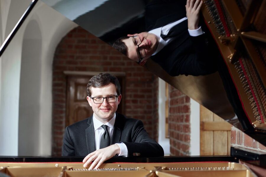 Warsaw: Chopin Concert in the Old Town - Intermission drinks: mead or apple juice