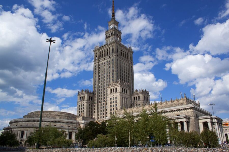 Warsaw: City Highlights Tour with hotel Pick up /Drop Off - Łazienki Park and the Palace on the Isle: Warsaw’s most cinematic pause