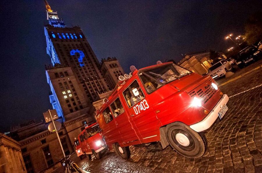 Warsaw: Evening History and Pubs Tour by Retro Minibus - Booking decision: should you do Warsaw Evening History and Pubs?