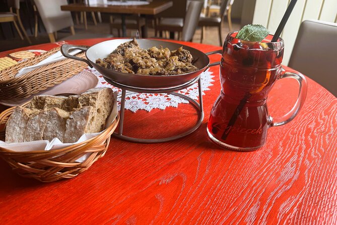 Warsaw Food Tasting Tour of Hidden Gems (Small Groups) - Stop 3: Pączek at Nowy Świat 40