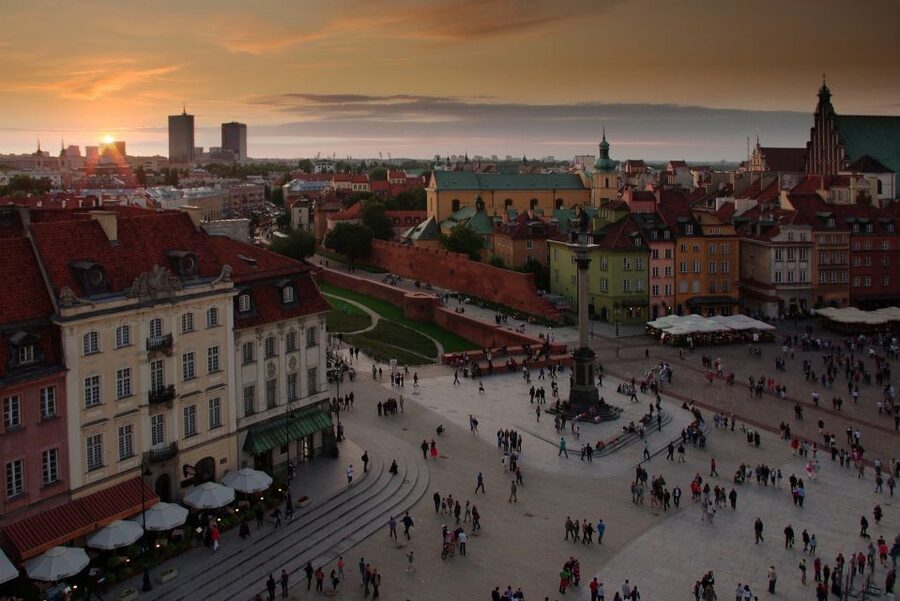 Warsaw: Highlights of Old & New Town Private Guided Tour - Nicolaus Copernicus Monument and Holy Cross Church