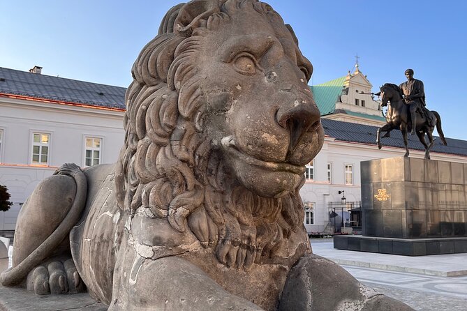 Warsaw History and Reality Walking Tour - St. Anne’s Church and the Royal Castle square area