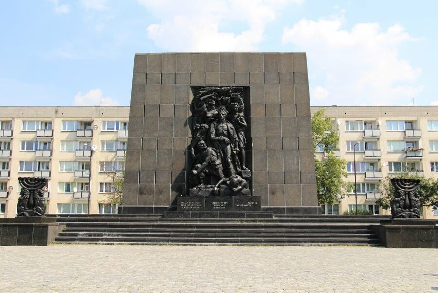 Warsaw: Jewish Heritage 4-Hour Private Tour - Chlodna Street, the Footbridge of Remembrance, and Ghetto Boundaries