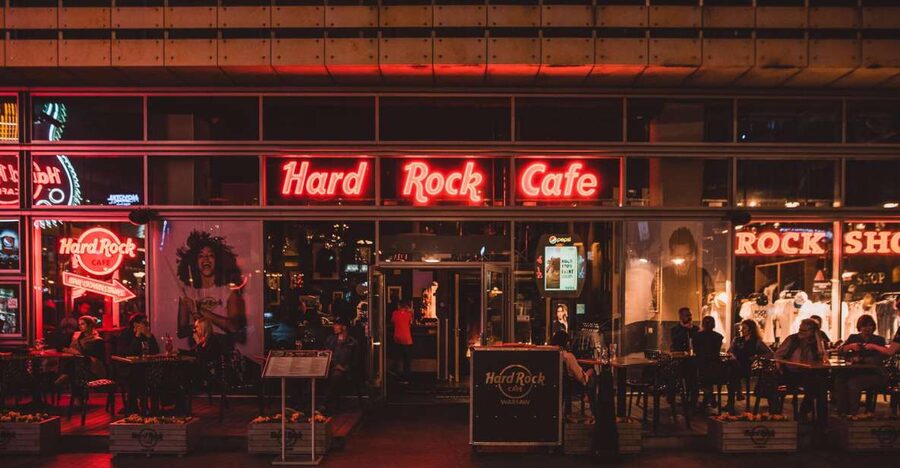 Warsaw: Lunch or dinner at Hard Rock Cafe with Skip-the-Line - The set menu meal: one main choice, then dessert and a drink