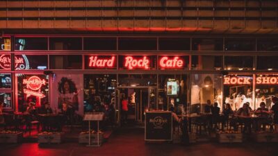 Lunch or dinner at Hard Rock Cafe with Skip-the-Line
