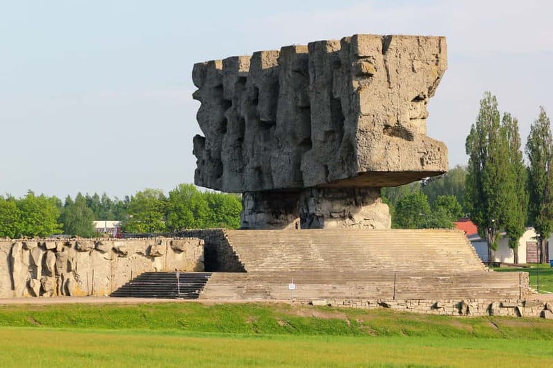 Warsaw: Majdanek Concentration Camp, Lublin Day Trip by Car - Air-Conditioned Comfort, Seats, and Stops That Matter
