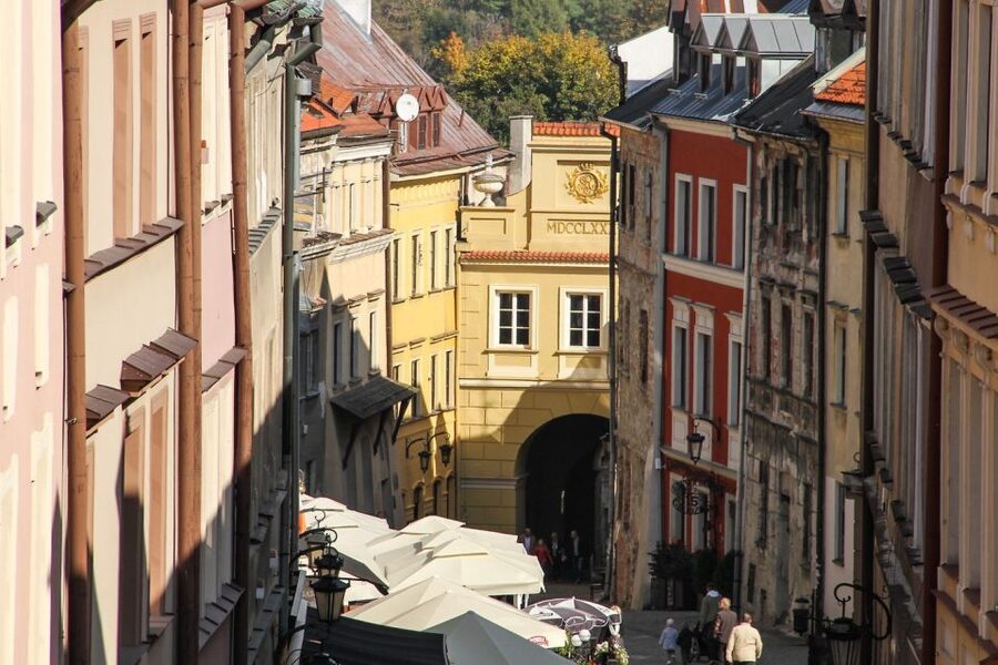 Warsaw: Majdanek Concentration Camp & Lublin Guided Day Tour - Lublin Old Town: cobblestones, palaces, and the city’s layered identity