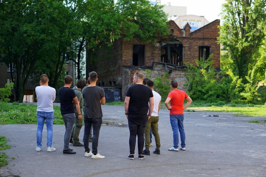 Warsaw Off The Beaten Path Self-Drive Tour - Praga’s bohemian vibe, a different kind of Warsaw to end on