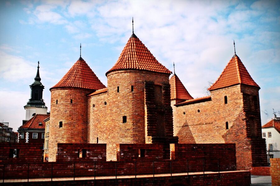 Warsaw: Old and New Town Private Walking Tour - Key points at a glance