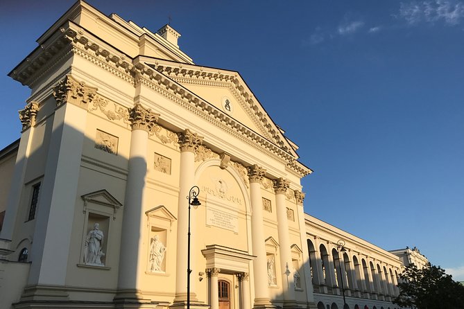 Warsaw Old Town Guided Tour with Antek & Friends | small groups - Group Size, Timing, and How to Avoid a Booking Mix-Up