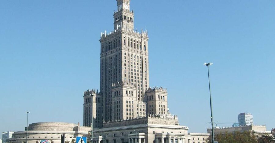 Warsaw: Old Town Highlights Private Walking Tour - Walking Warsaw Old Town with a plan, not a map