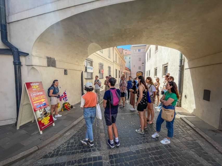 Warsaw: Old Town Highlights Walking Tour in English - Walking the Royal Route, fast and meaningful