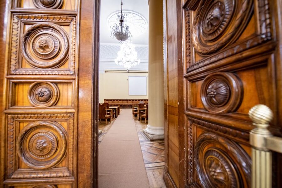 Warsaw: Palace of Culture and Science Tour with Terrace - Ballrooms and Marble Staircases: The Details That Make It Worth Paying For
