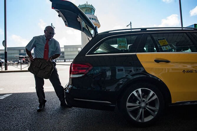 Warsaw Private Transfer from Warsaw Chopin Airport (WAW) to City centre - Why a WAW Private Transfer Beats Taxi Lines
