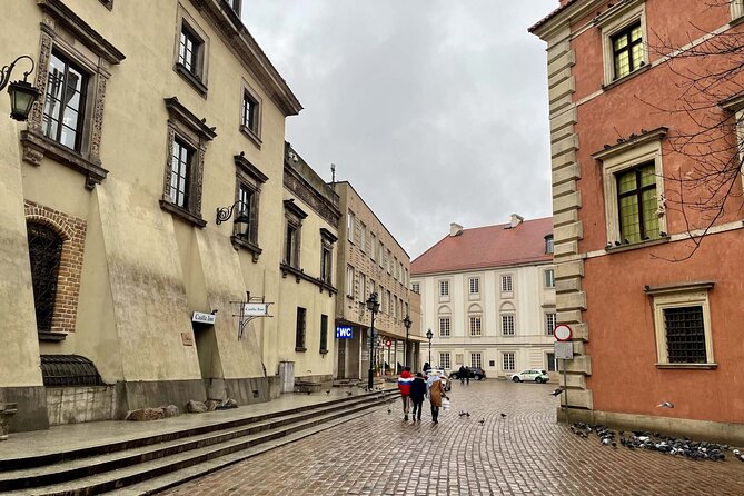 Warsaw's Old Town A Self-Guided Audio Tour - Warsaw Old Town, rebuilt, and why audio works here