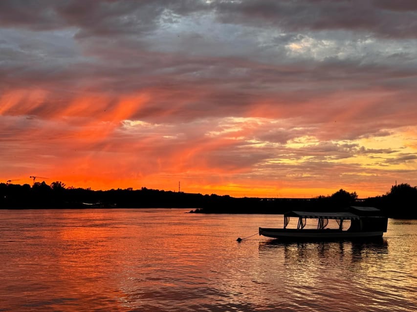 Warsaw: Scenic Cruise by Gondola on the Vistula River - The 55-minute route, stop by stop: Kopernik to Old Town and back
