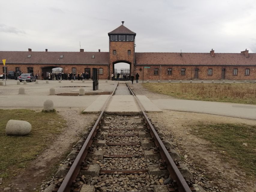 Warsaw: Tour to Krakow and Auschwitz by Train with Pickup - Hotel Pickup to Krakow Train: The Warsaw Start That Actually Feels Easy