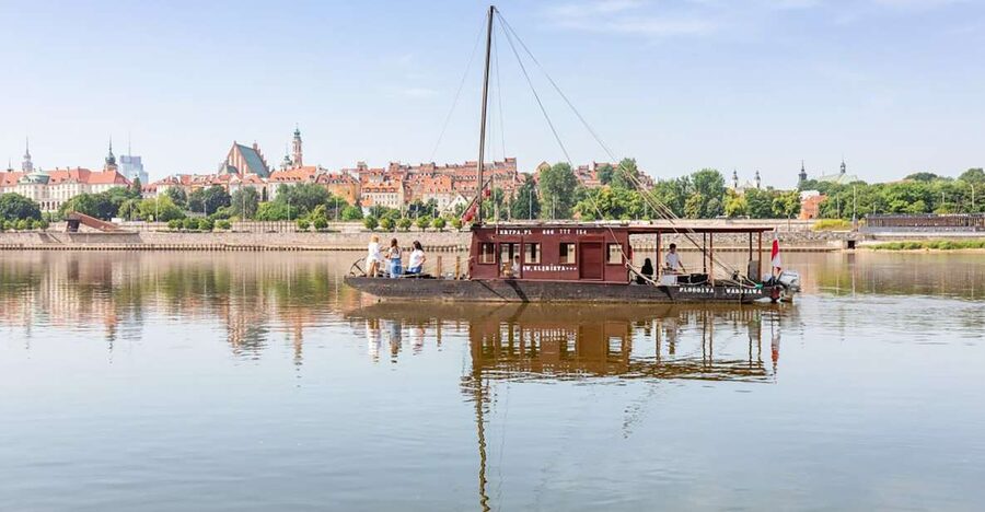 Warsaw: Traditional Galar Cruise on The Vistula River - Route walkthrough: bridges, stadium views, and Old Town from the water