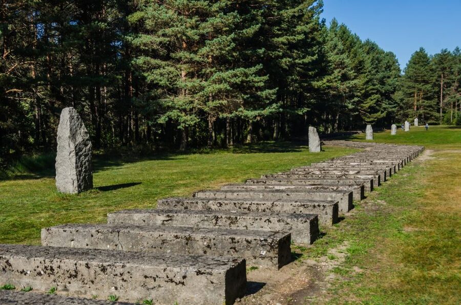 Warsaw: Treblinka Heartbreaking Concentration Camp Tour - Who should book this Warsaw to Treblinka tour, and who should not