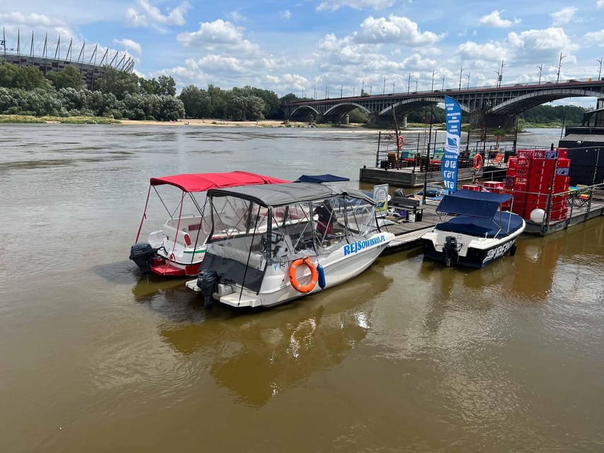 Warsaw: Vistula River Cruise with Your Music & City Views - What to bring, how to dress, and how to plan the best photos