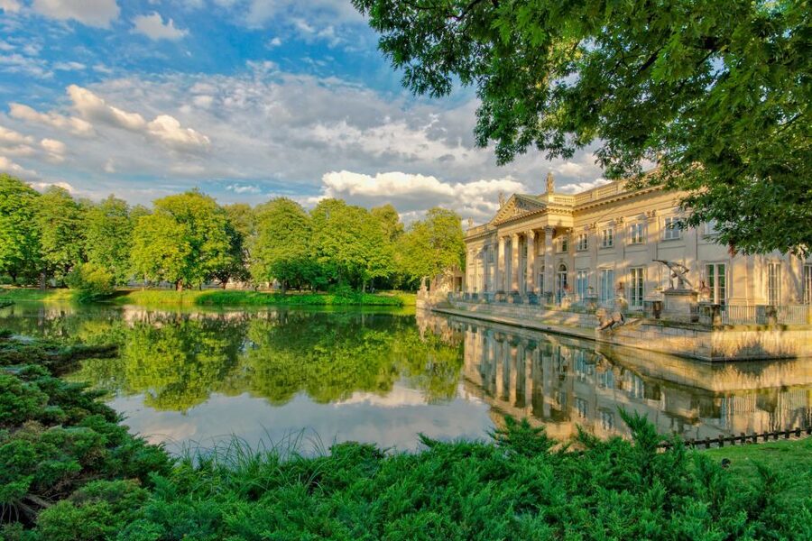 Warsaw: Warsaw Historical Group Tour with Pickup & Drop-Off - Hotel pickup and the Royal Route ride, how you get oriented fast