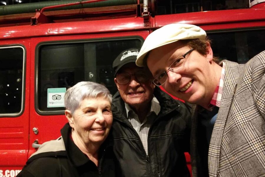 Warsaw: WWII Private Tour by Retro Minibus with Hotel Pickup - Before 1939 to dual occupation: the story you need first
