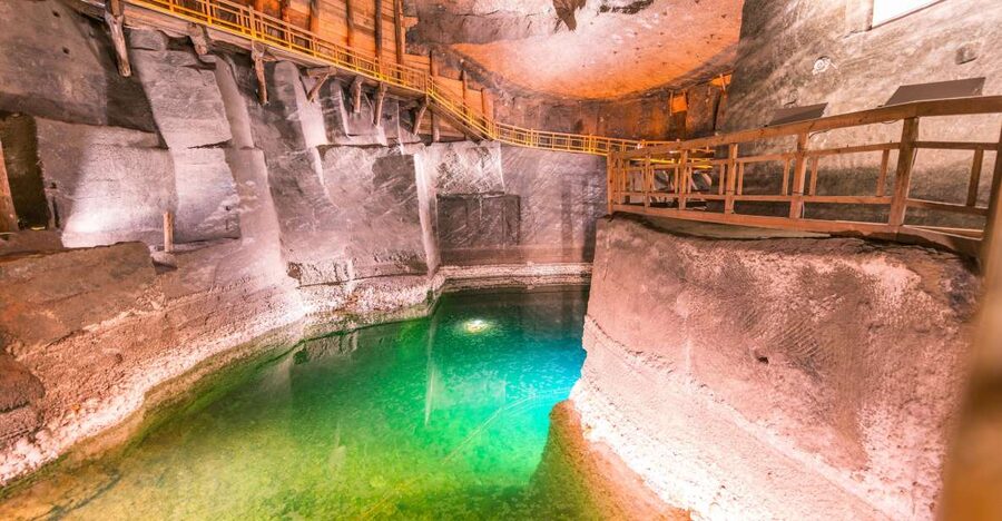 Wieliczka Salt Mine: Fast-Track Ticket and Guided Tour - Quick hits before you go