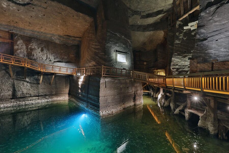 Wieliczka Salt Mine Guided Tour with Skip the Line Tickets - The most impressive parts: salt carvings, bas-reliefs, and 20 chambers