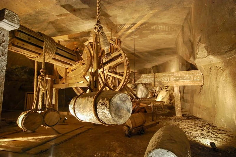 Wieliczka Salt Mine Tour from Krakow - How the tour runs in real time: 4.5 hours, 2.5 hours inside, and an elevator return