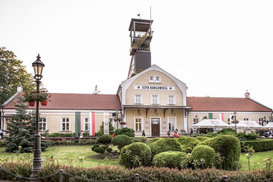 Wieliczka Salt Mine Tour Including Hotel Pick-Up - Chapel of the Blessed Kinga: The Moment You Stop and Look Around