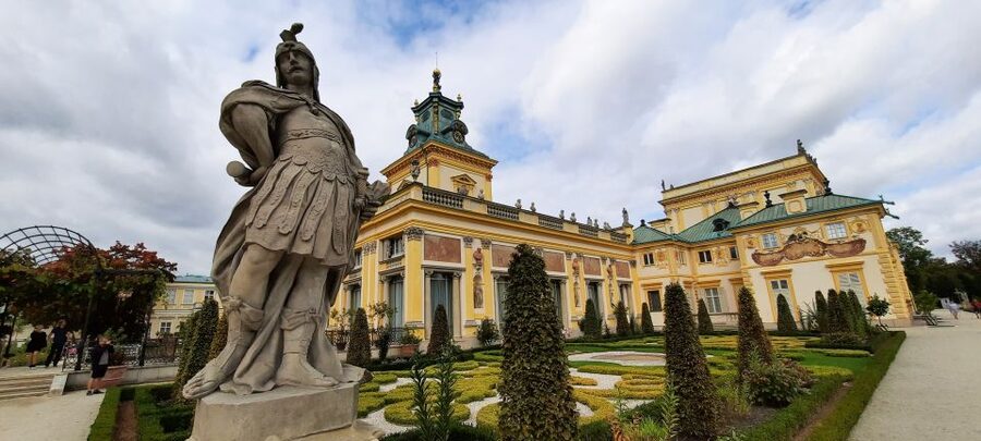 Wilanów Palace: 2-Hour Guided Tour with Entrance Tickets - Price and value: what $94 buys you in real time