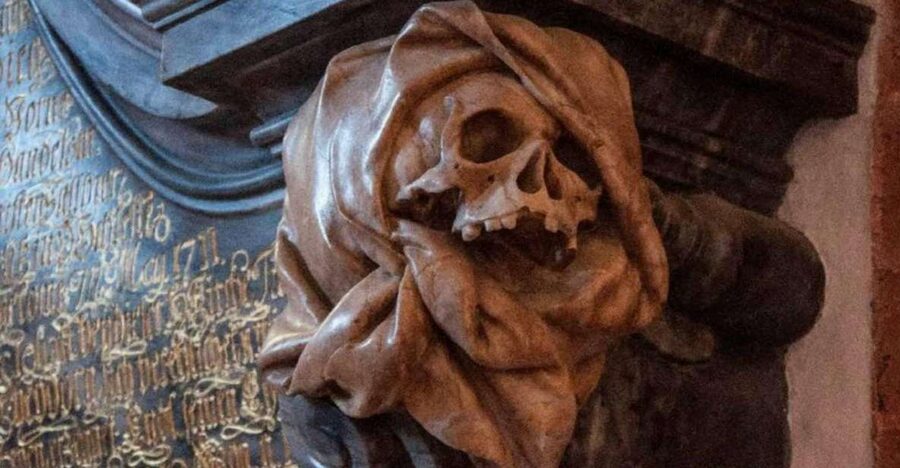 Wroclaw: 2-Hour Mysterious Walking Night Tour - Quick Reasons This Wroclaw Night Tour Works