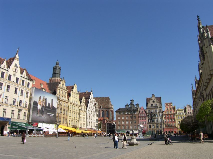 Wroclaw: 2-Hour Private Electric Bus Tour with Guide or Tape - Oder Promenade and Cathedral Island: two big moods in one loop